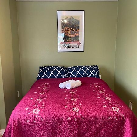 Private Room In Los Angeles With Wifi, Tv, And View Of Hollywood Sign & Shared Kitchen Zewnętrze zdjęcie