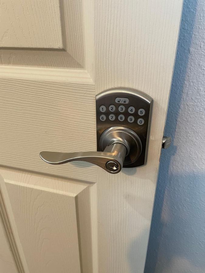 Private Room In Los Angeles With Wifi, Tv, And View Of Hollywood Sign & Shared Kitchen Zewnętrze zdjęcie