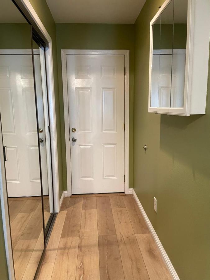 Private Room In Los Angeles With Wifi, Tv, And View Of Hollywood Sign & Shared Kitchen Zewnętrze zdjęcie